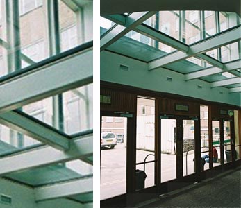 Glass flooring above entrance - Dept of Chemistry Cambridge